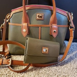 Dooney & Bourke Camden Saffiano w matching wallet